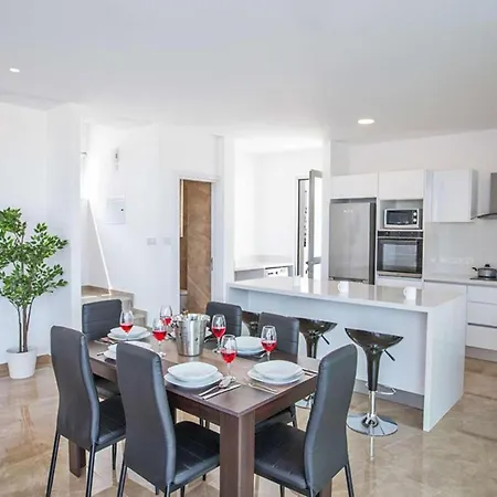 Villa Pearl 2